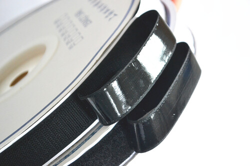 背膠魔術(shù)貼